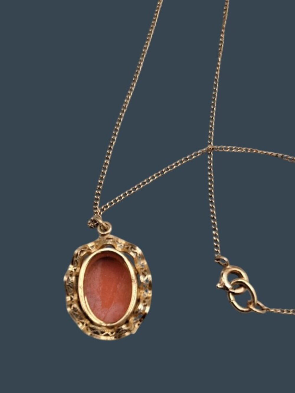Vintage Van Dell 12kgf Cameo Pendant Necklace Ruffled Open Metalwork Frame 16" - Picture 11 of 13